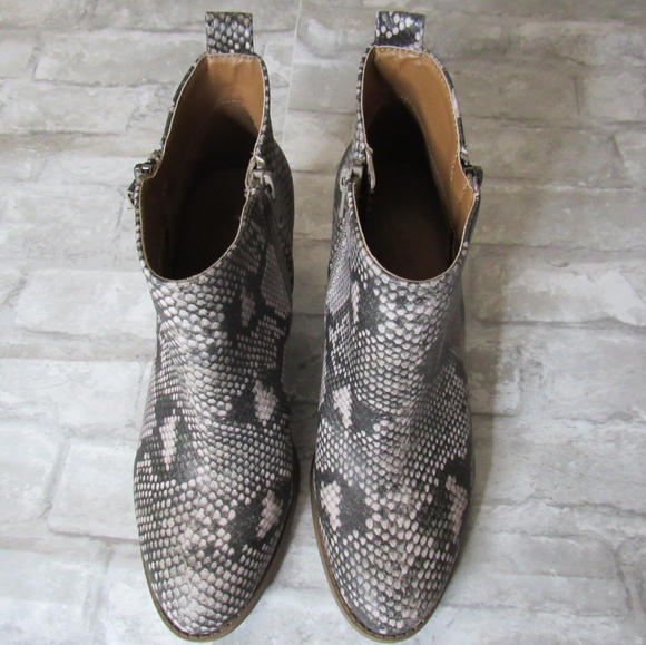 SOLD ON MERCARI - Picture 5 of 6